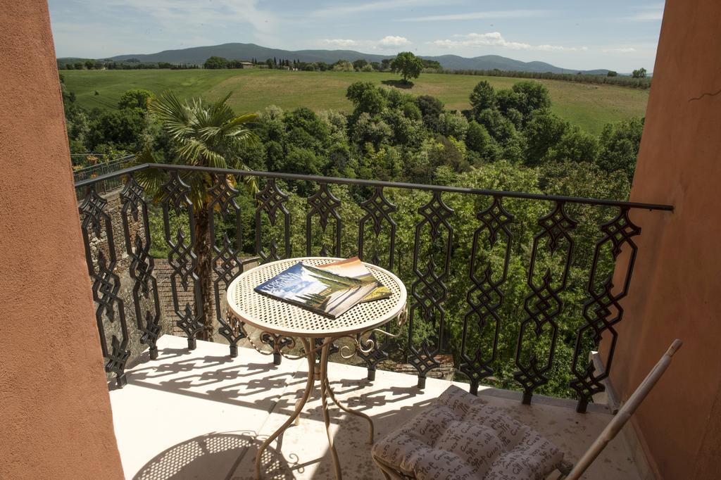 Готель Palazzo Pacini Колле-ді-Валь-д'Ельса Номер фото
